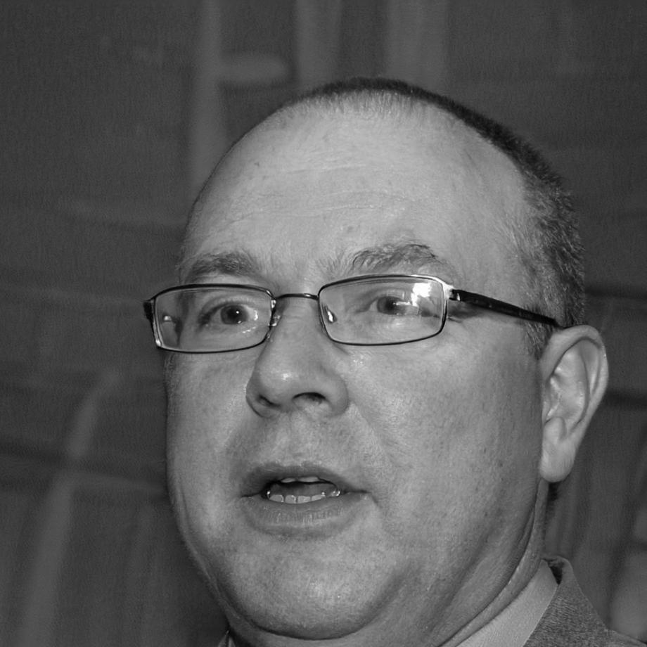 Hendrik Müller, Geschäftsführer lurexamiont